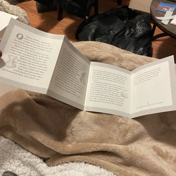 American Girl / Pleasant Company Doll Molly’s Birthday Story pamphlet - Picture 4 of 5